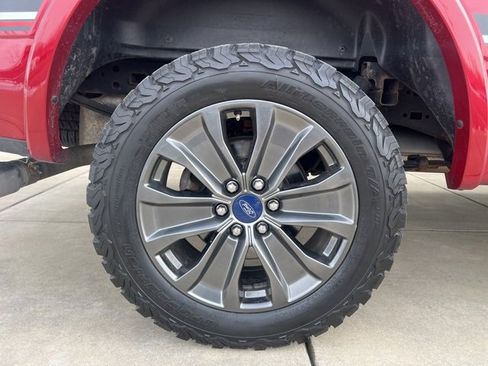 Used 2018 Ford F150 Lariat w/ Equipment Group 502A Luxury image 3