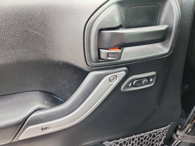 Used 2018 Jeep Wrangler Unlimited Sahara AWD/4WD image 20