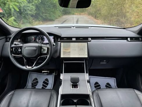 Used 2025 Land Rover Range Rover Velar Dynamic SE AWD/4WD image 21