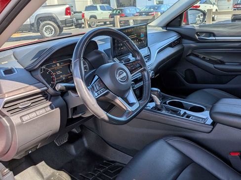 Used 2023 Nissan Altima 2.5 SL FWD image 9