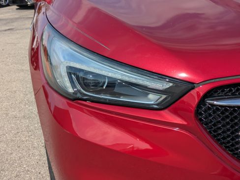 Used 2020 Buick Enclave Essence w/ Sport Touring Edition image 10