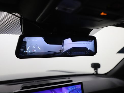 Used 2024 Toyota Tacoma TRD Off-Road image 23