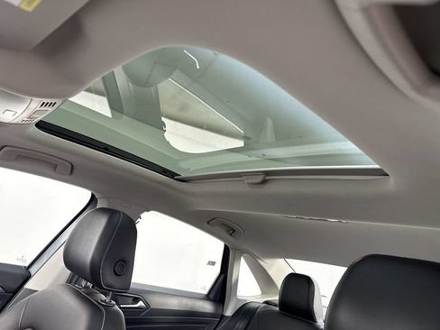 Used 2023 Volkswagen Jetta SE FWD image 18