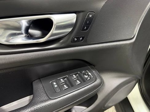 Used 2020 Volvo V60 T5 Cross Country w/ Protection Package Premier AWD/4WD image 22
