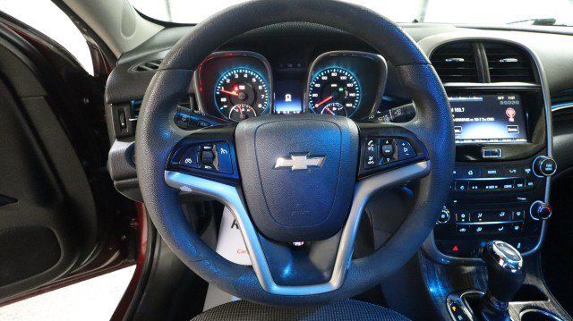 Used 2015 Chevrolet Malibu LT w/ Power Convenience Package FWD image 19