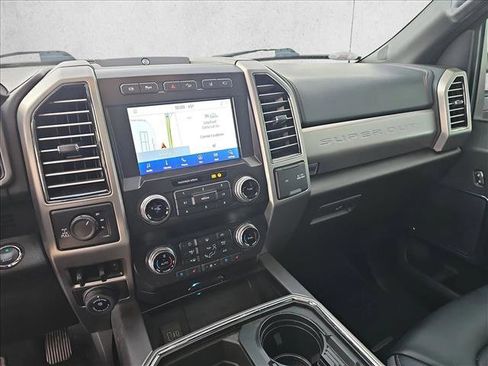 Used 2021 Ford F250 Platinum w/ FX4 Off-Road Package image 17