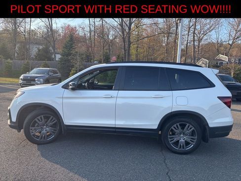 Used 2022 Honda Pilot Sport image 2