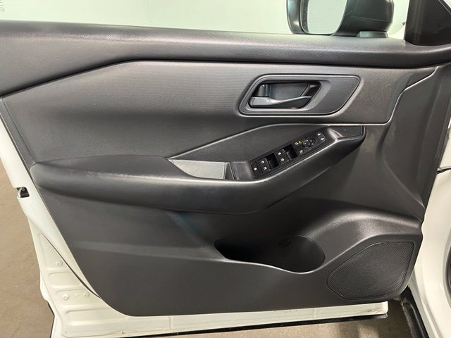 Used 2024 Nissan Rogue S FWD image 20