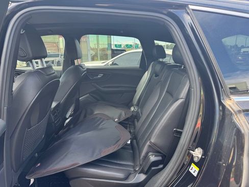 Used 2017 Audi Q7 3.0T Premium Plus w/ Premium Plus Package AWD/4WD image 12