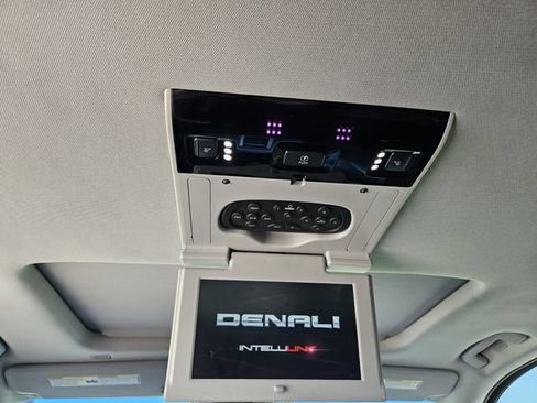 Used 2020 GMC Yukon XL Denali w/ Denali Ultimate Package AWD/4WD image 31
