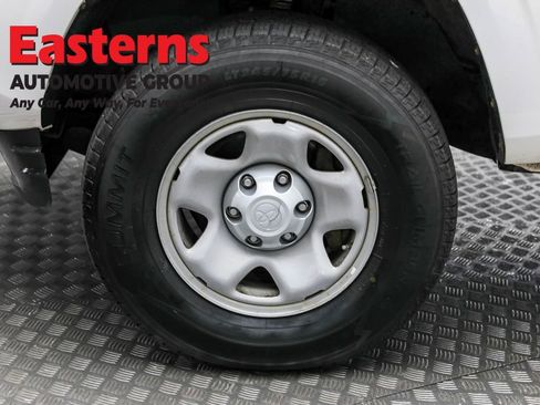 Used 2022 Toyota Tacoma SR image 31