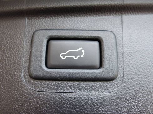Used 2018 Subaru Outback 2.5i Premium AWD/4WD image 35