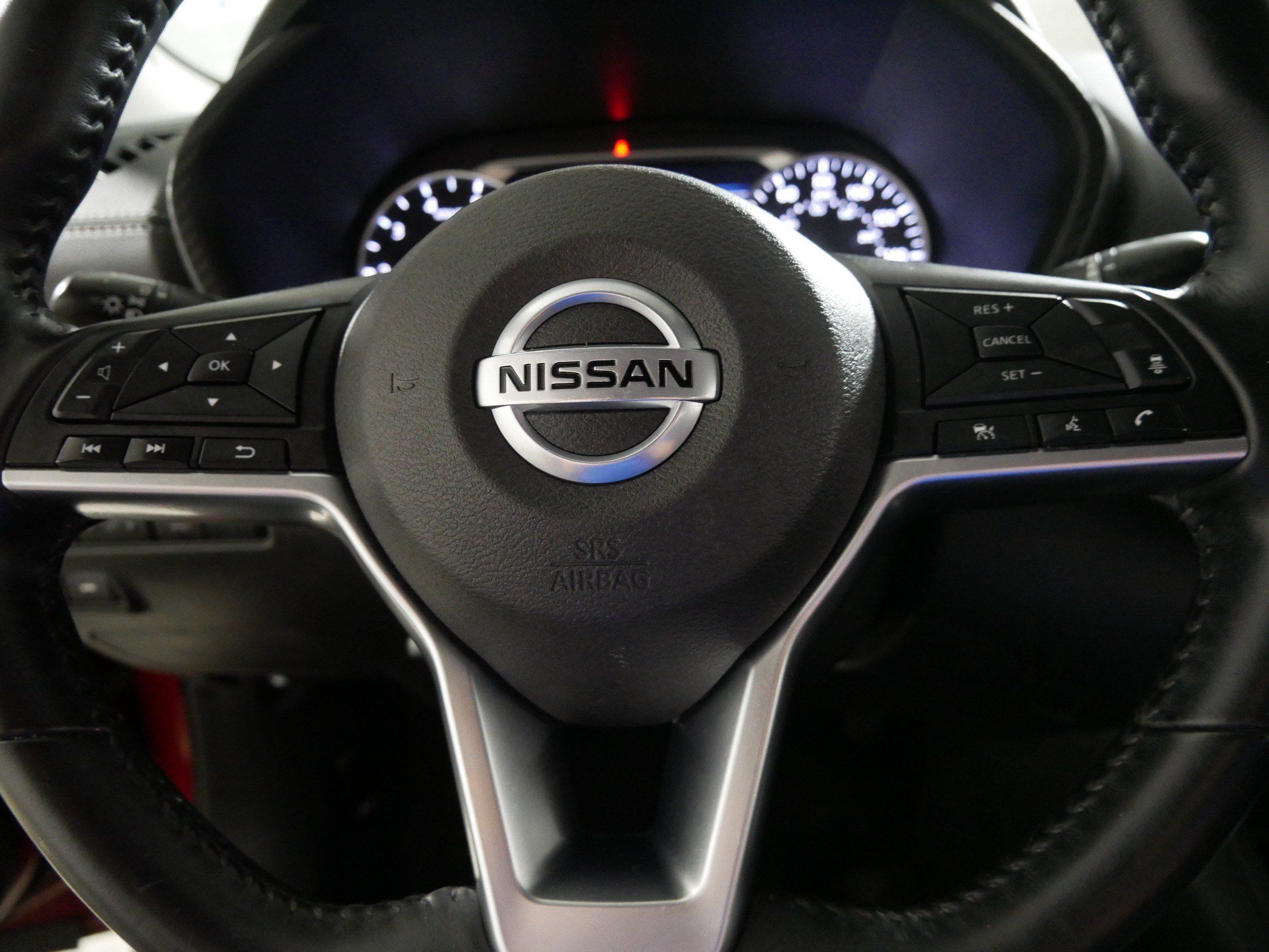 Used 2020 Nissan Sentra SV FWD image 25