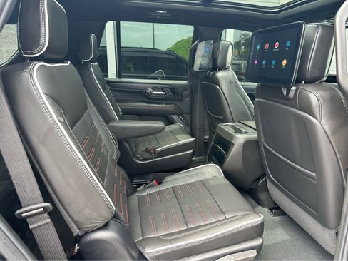 Used 2026 GMC Yukon AT4 Ultimate AWD/4WD image 16