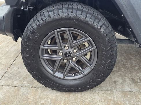 Used 2024 Jeep Wrangler Sport S image 7