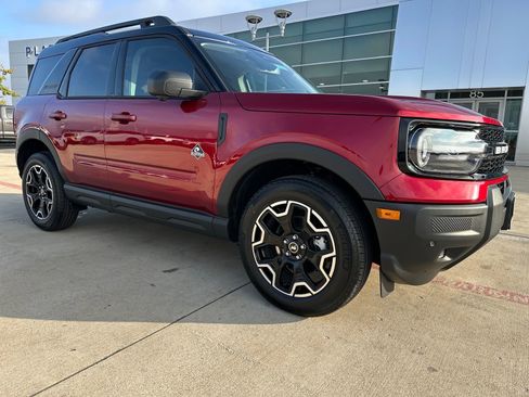 New 2025 Ford Bronco Sport Outer Banks w/ Outer Banks Tech Package+ image 7