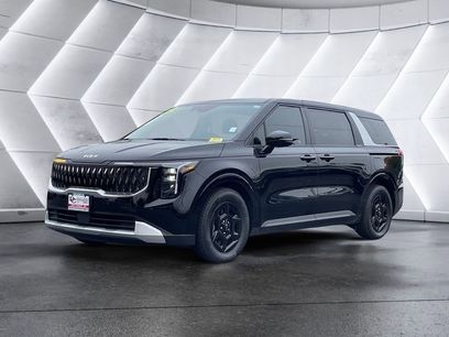 Used 2025 Kia Carnival