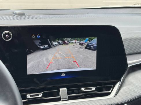 Used 2025 Chevrolet Equinox LT FWD image 20