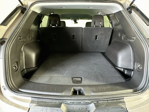 Used 2021 Chevrolet Blazer LT AWD/4WD image 26