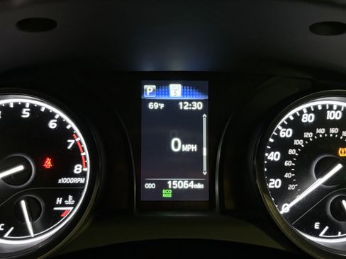 Certified 2024 Toyota Camry SE FWD image 22