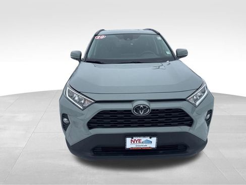 Used 2020 Toyota RAV4 XLE image 8