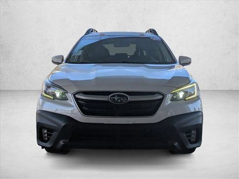 Used 2020 Subaru Outback Premium w/ Popular Package #1 AWD/4WD image 2