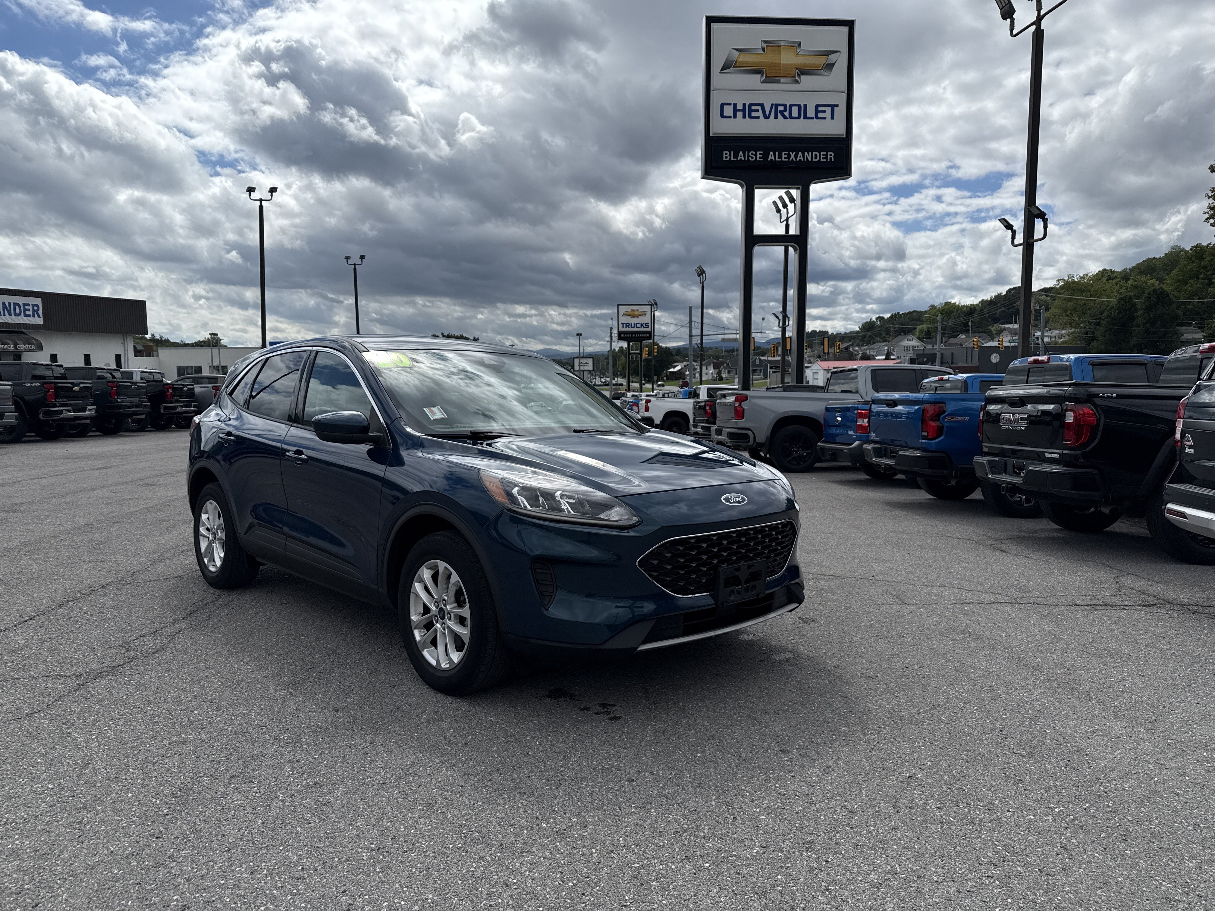 Used 2019 Ford Ranger XL w/ Equipment Group 101A Mid AWD/4WD image 1