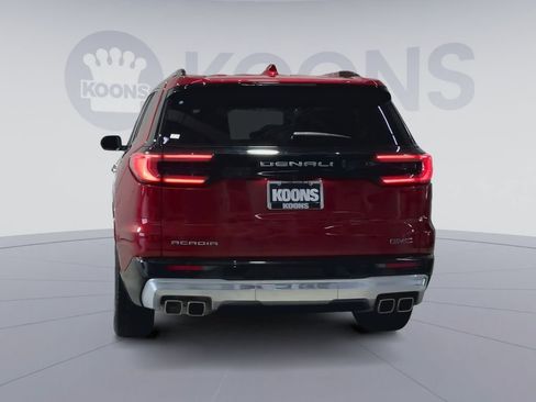 Used 2025 GMC Acadia Denali w/ LPO, Floor Liner Package FWD image 10
