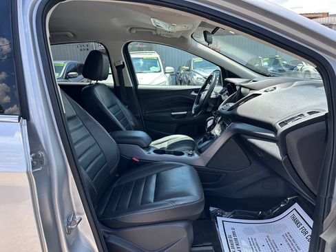 Used 2015 Ford Escape SE w/ Equipment Group 201A FWD image 13