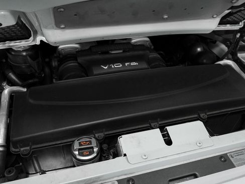 Used 2012 Audi R8 V10 image 57