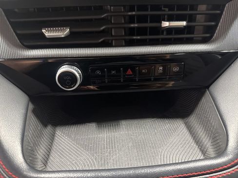 Used 2025 Ford Explorer ST-Line AWD/4WD image 29