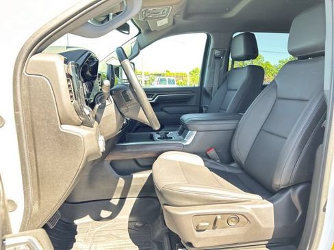 Used 2024 GMC Sierra 2500 SLT AWD/4WD image 31
