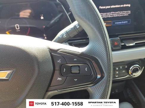 Used 2025 Chevrolet TrailBlazer LT AWD/4WD image 19