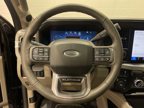 Used 2025 Ford F450 Platinum w/ Platinum Plus Package image 17