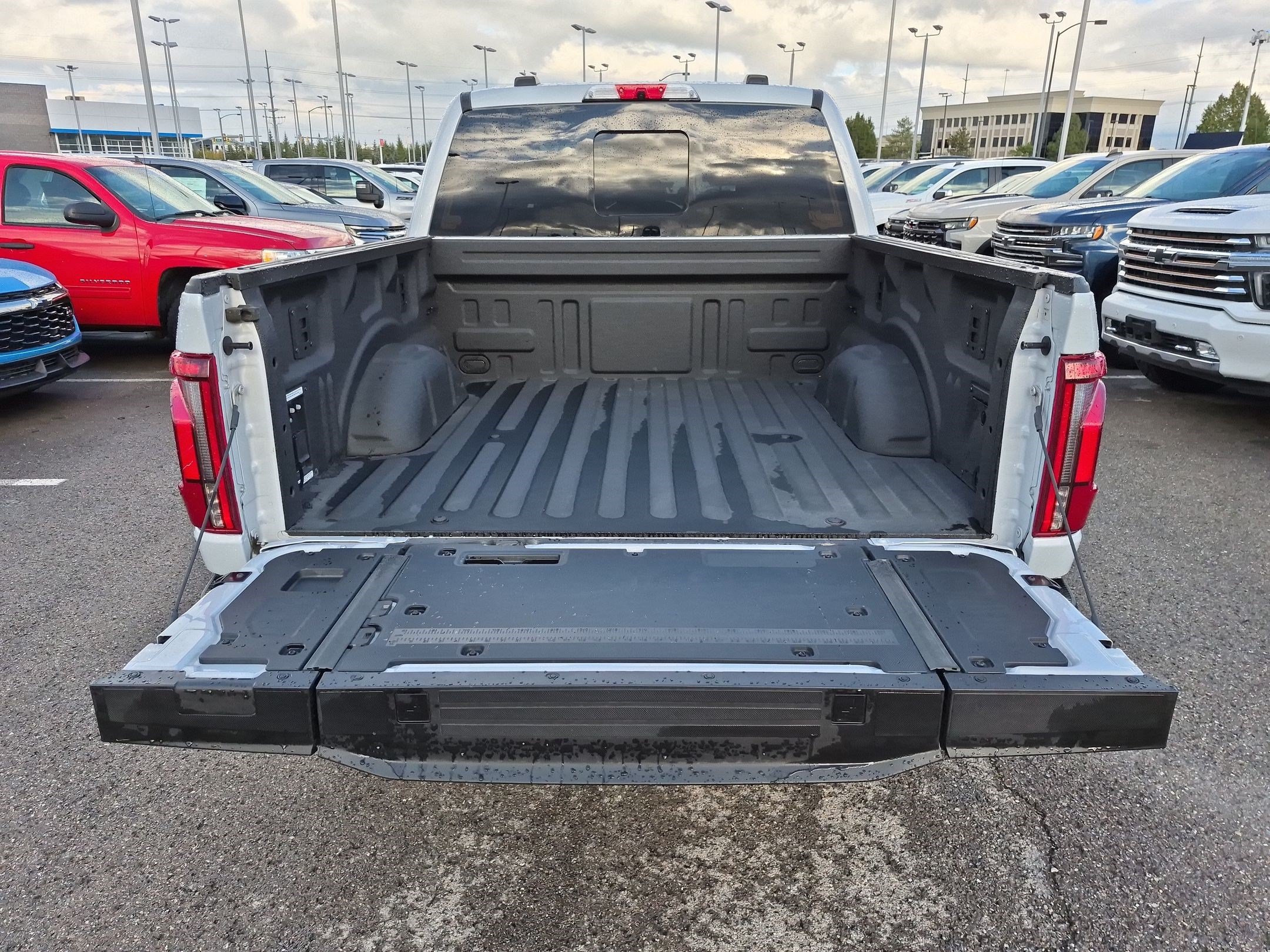Used 2025 Ford F150 Platinum AWD/4WD image 29