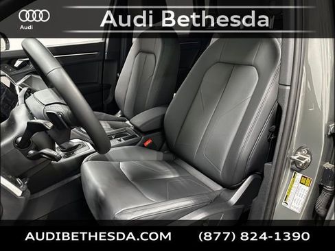 Certified 2025 Audi Q3 2.0T Premium w/ Convenience Package AWD/4WD image 26
