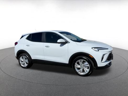 Used 2025 Buick Encore GX Preferred image 2