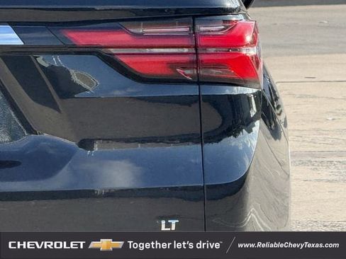 Used 2023 Chevrolet Traverse LT FWD image 10