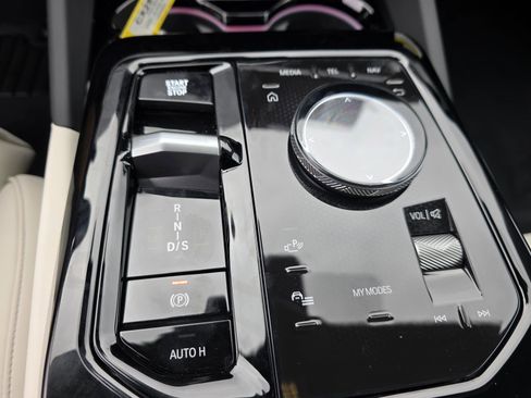 New 2026 BMW 530i xDrive w/ Premium Package image 21