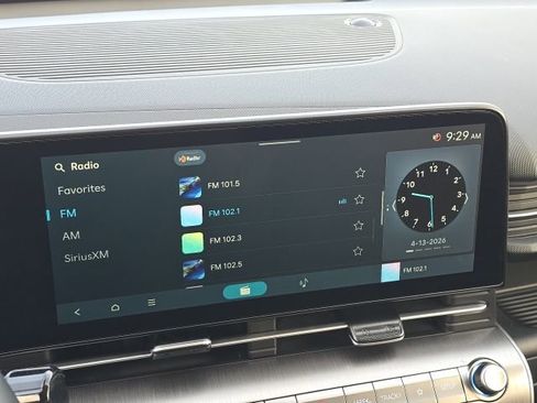 Used 2025 Hyundai Kona SEL image 27