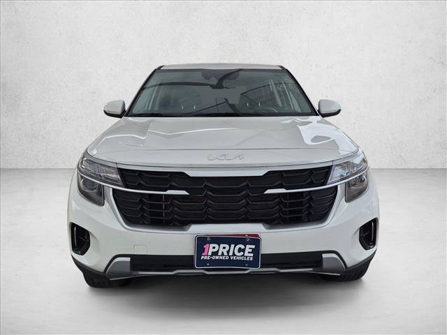 Used 2026 Kia Seltos LX AWD/4WD image 2