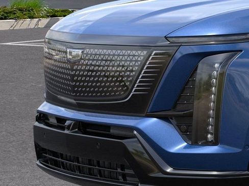 New 2026 Cadillac Vistiq Sport w/ LPO, Floor Liner Package AWD/4WD image 13