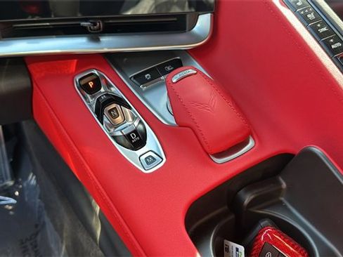 Used 2024 Chevrolet Corvette Stingray Preferred Cpe w/ 2LT image 27