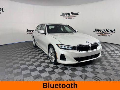 Used 2023 BMW 330i Sedan w/ Premium Package image 6