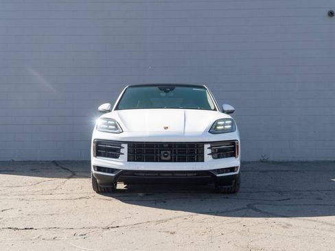 New 2026 Porsche Cayenne S image 10