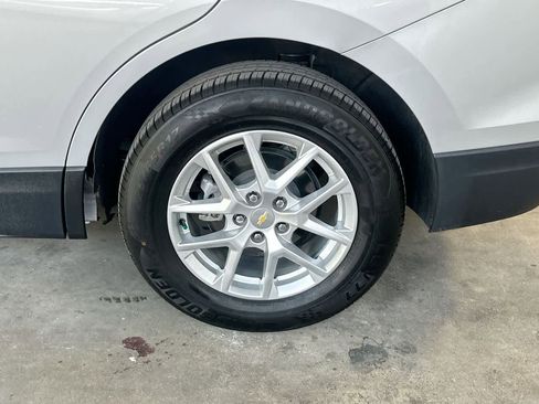 Used 2022 Chevrolet Equinox LT AWD/4WD image 11
