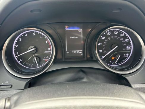 Used 2021 Toyota Camry SE FWD image 27