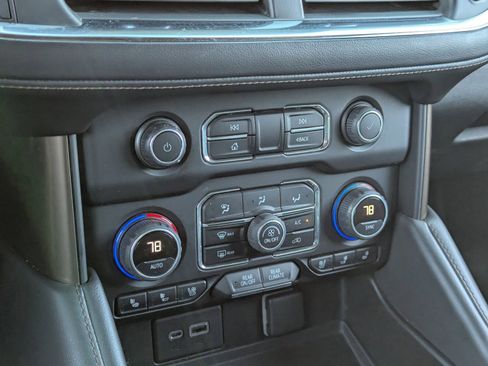 Used 2022 Chevrolet Tahoe High Country image 29