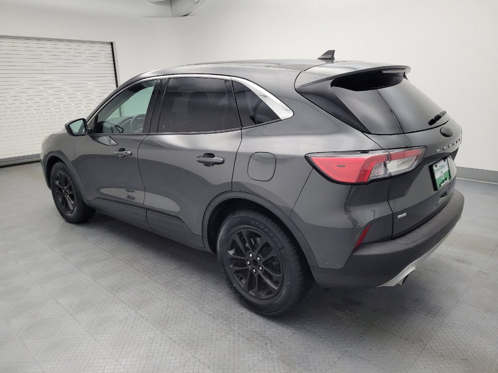 Used 2020 Ford Escape SE FWD image 3