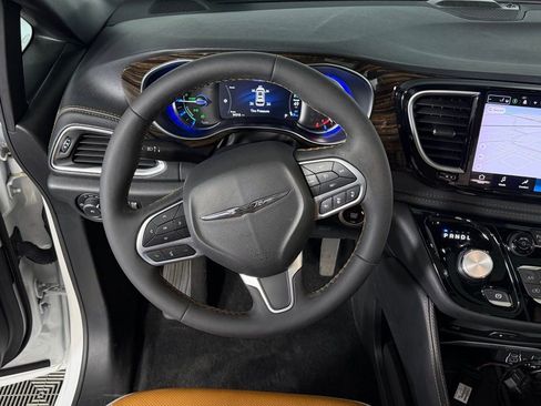 Used 2022 Chrysler Pacifica Pinnacle image 17